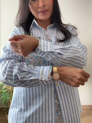 CAMISA RAYA FLOR AZUL