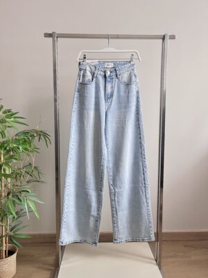 PANTALÓN ANCHO